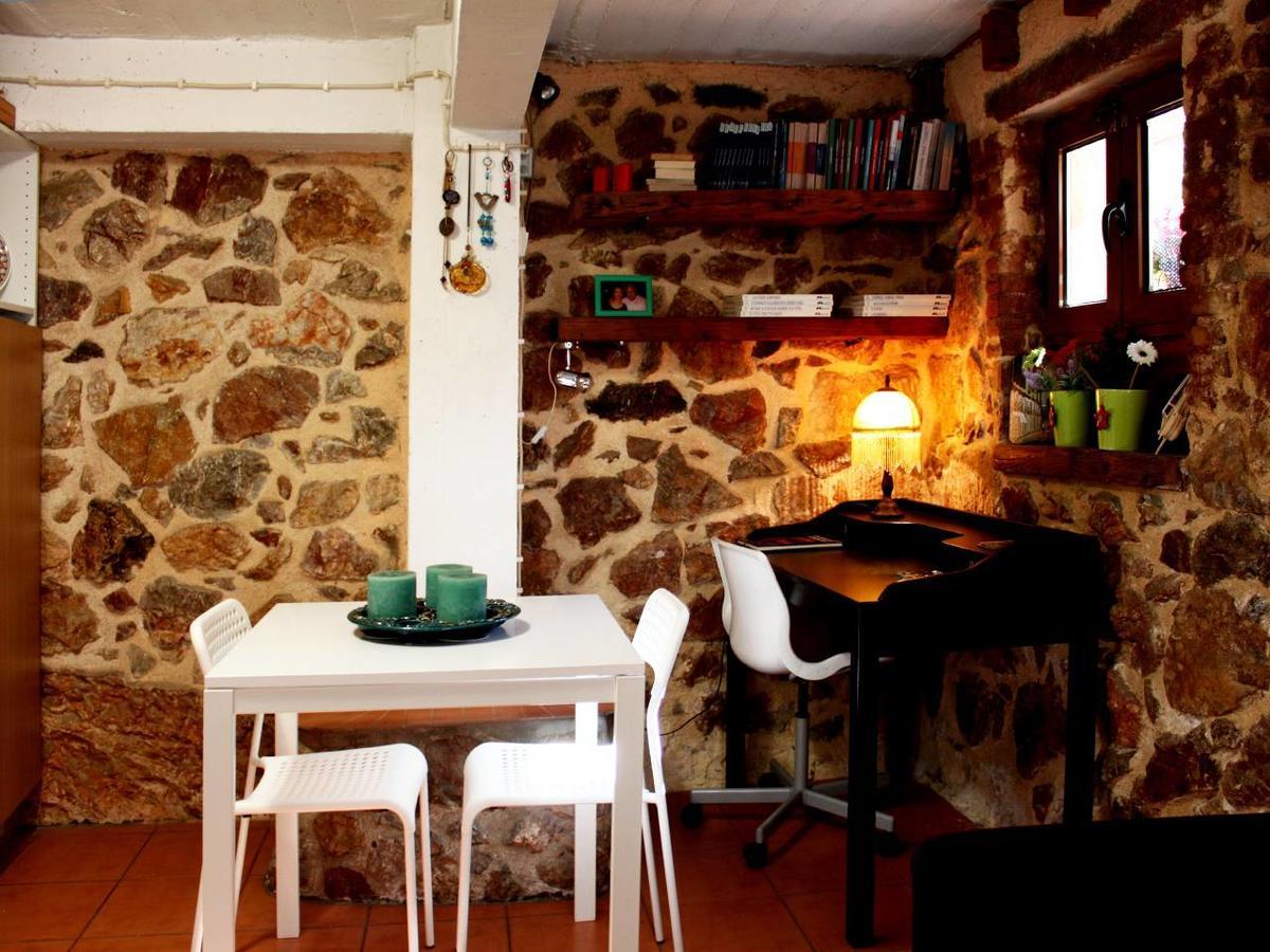 Sweet Stone Apartment In Imittos Афіни Екстер'єр фото
